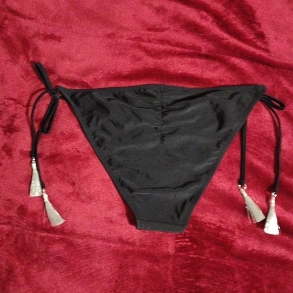 BLACK Cheeky Bikini‎ Bottom Xhilaration - Picture 4 of 5